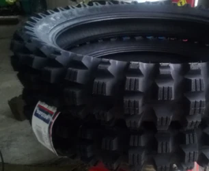 Wymiana opon motocyklowych